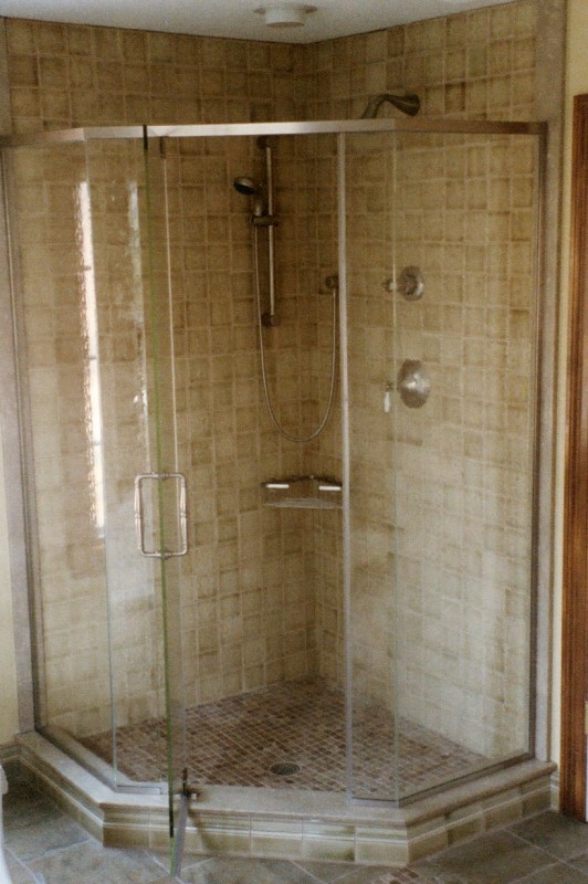Frameless Neo Angle with Antique Glass